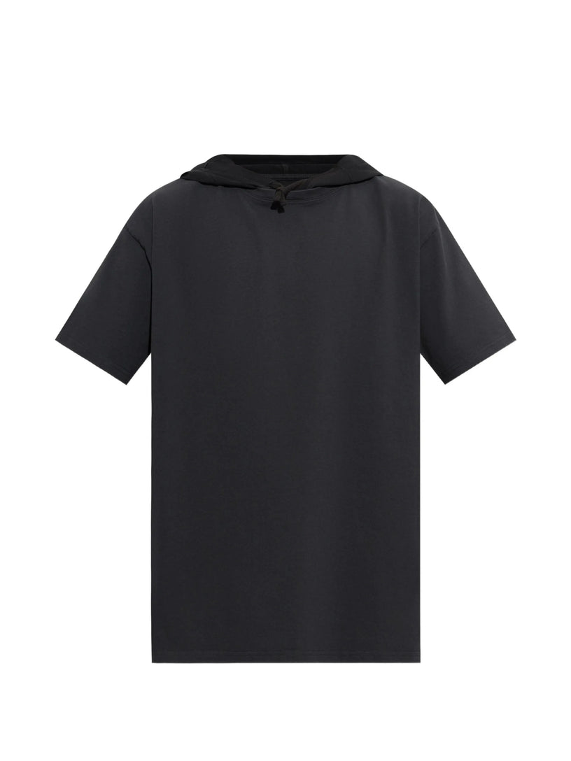 T-shirt con cappuccio