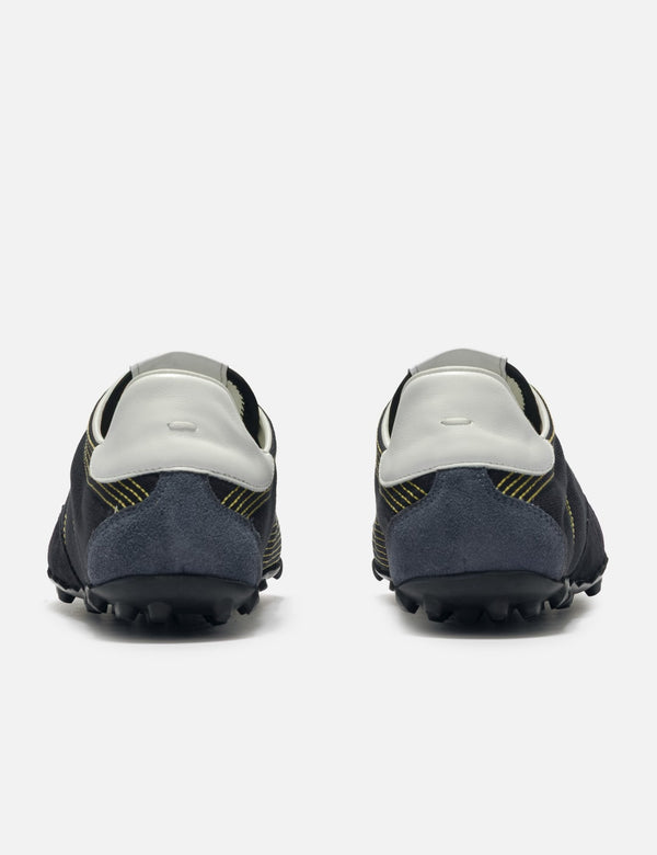 Sprinters sneakers