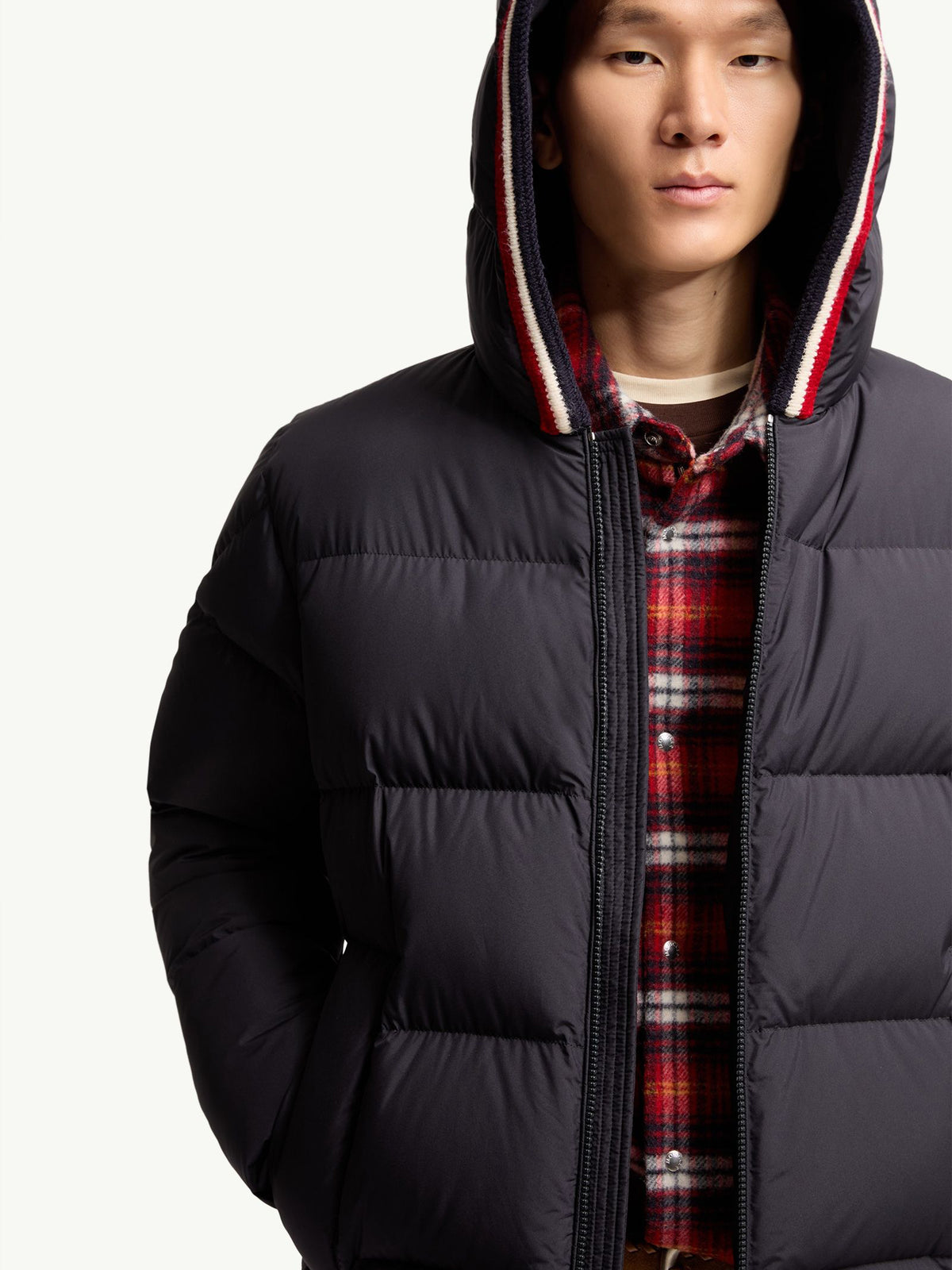 Piumino corto Lacfroid con cappuccio