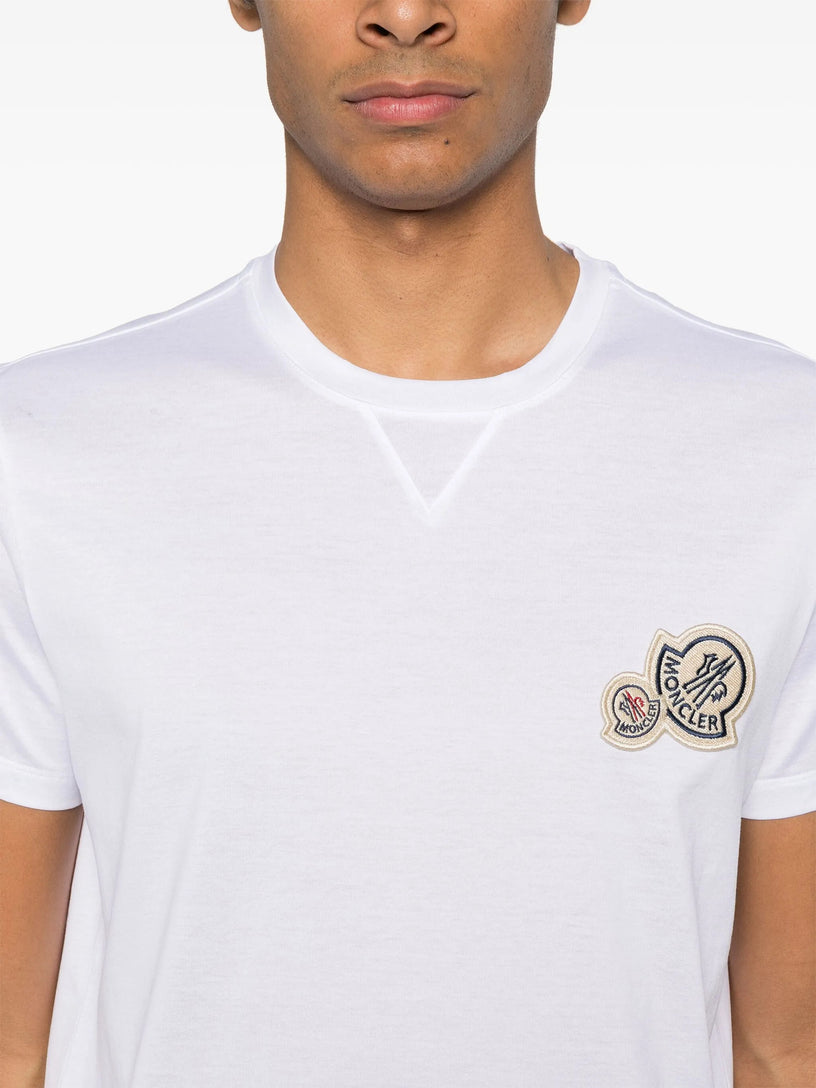 T-shirt in cotone con doppio patch logato