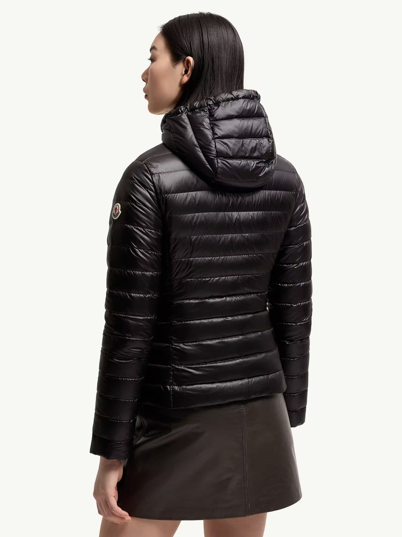 Piumino corto Igelhood in longue saison