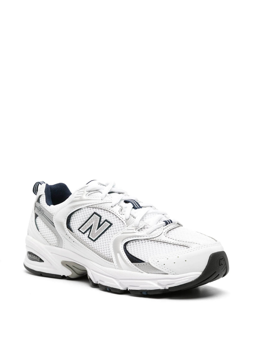 Sneakers 530