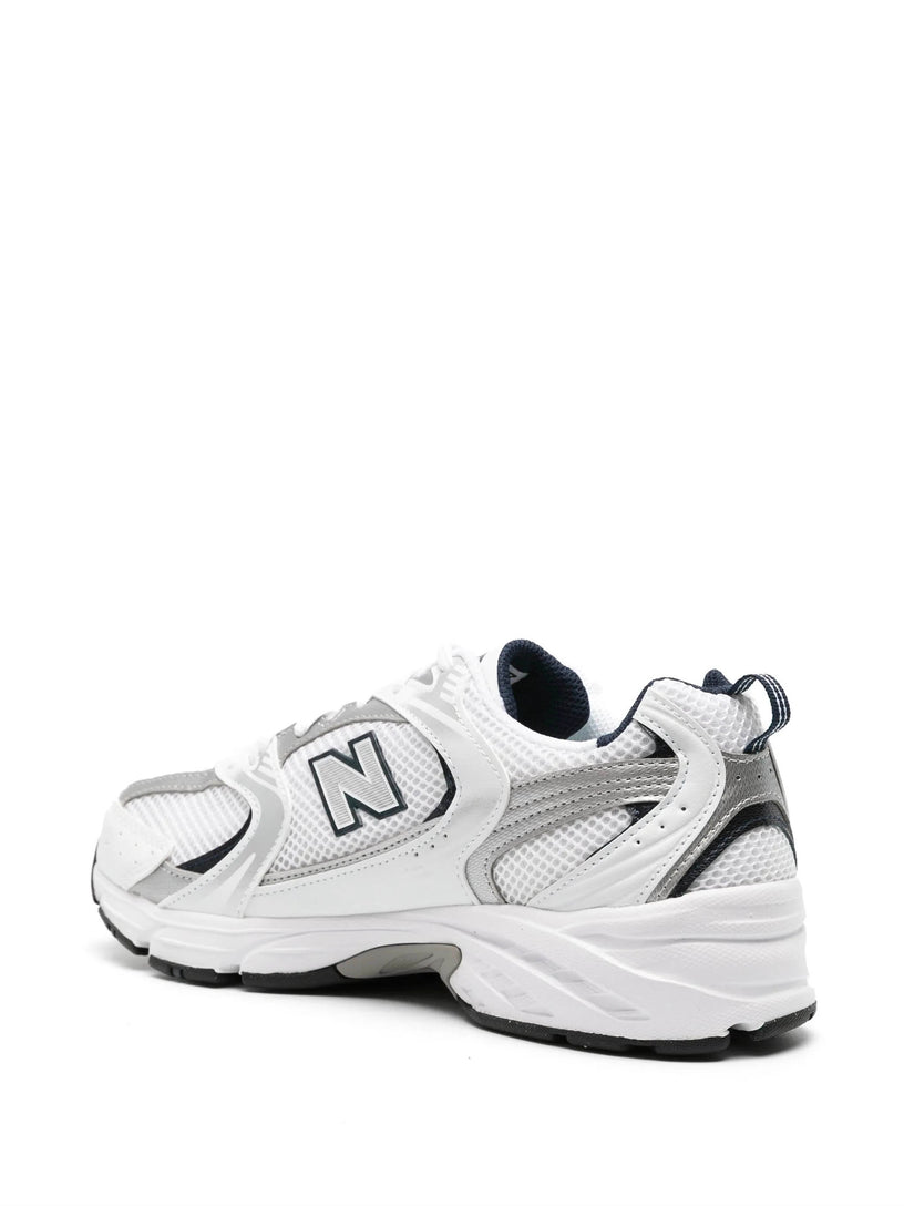 Sneakers 530
