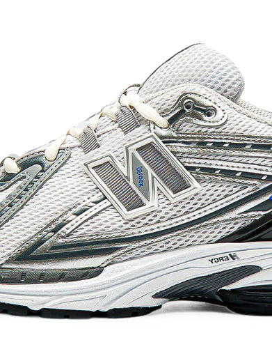 Sneakers 1906