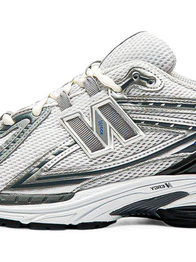 Sneakers 1906