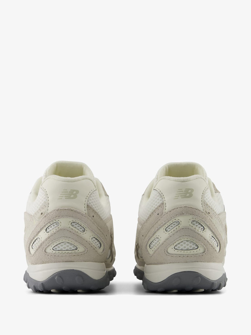 204L Sneakers