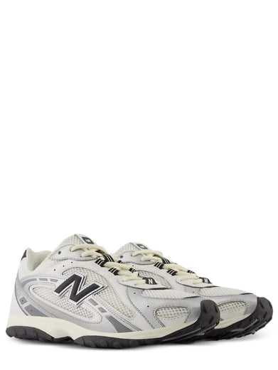 204L Sneakers