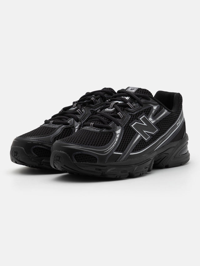 Sneakers 740