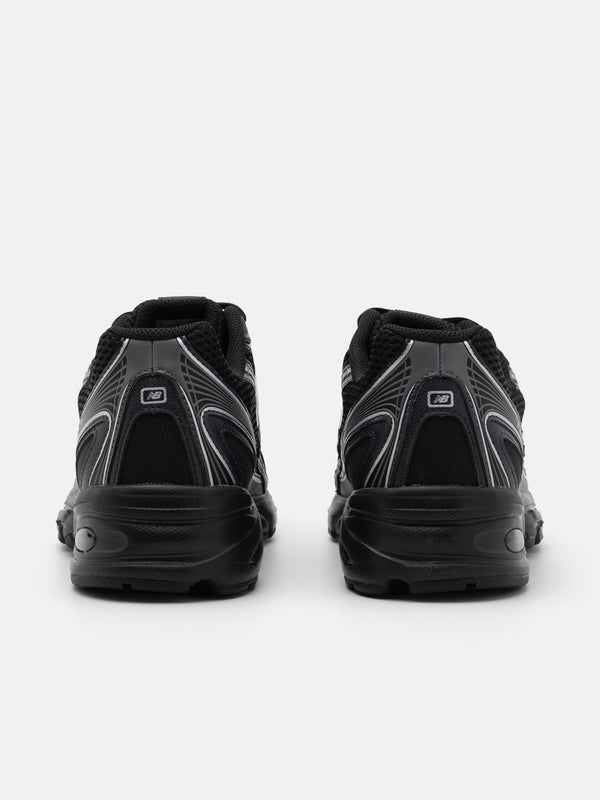 Sneakers 740