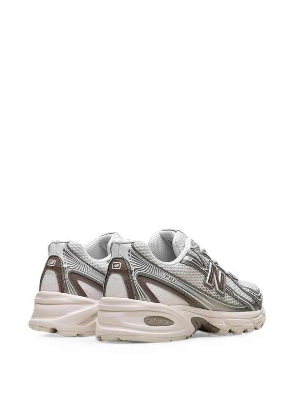 740 Sneakers