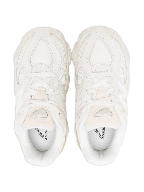 9060 Sneakers