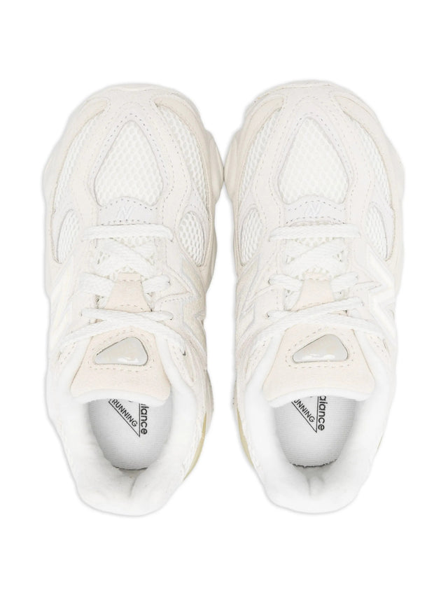 9060 Sneakers