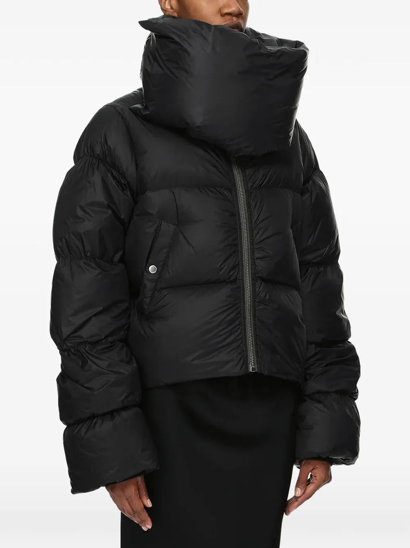 Funnel neck