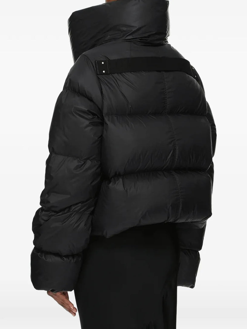 Funnel neck