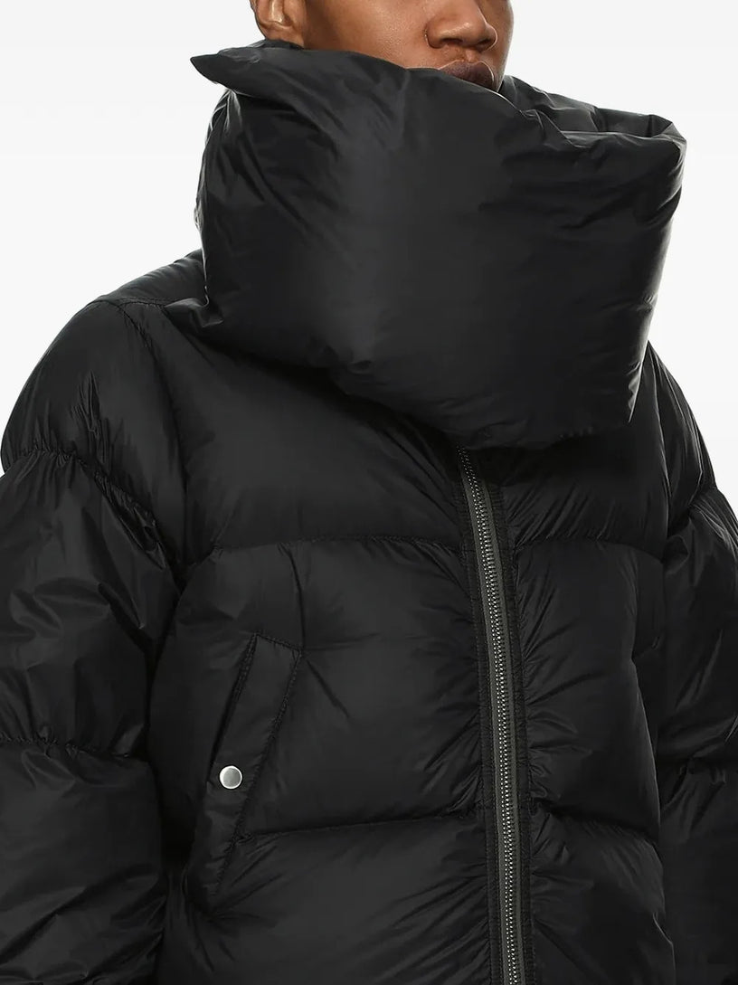 Funnel neck