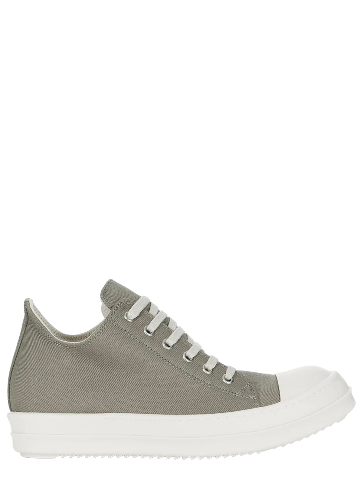 Low sneakers