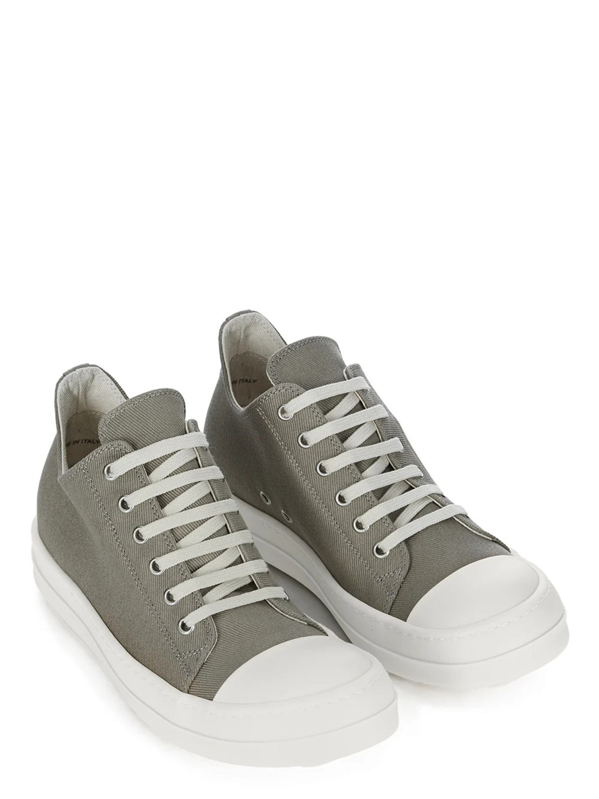 Low sneakers