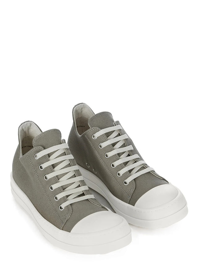 Low sneakers