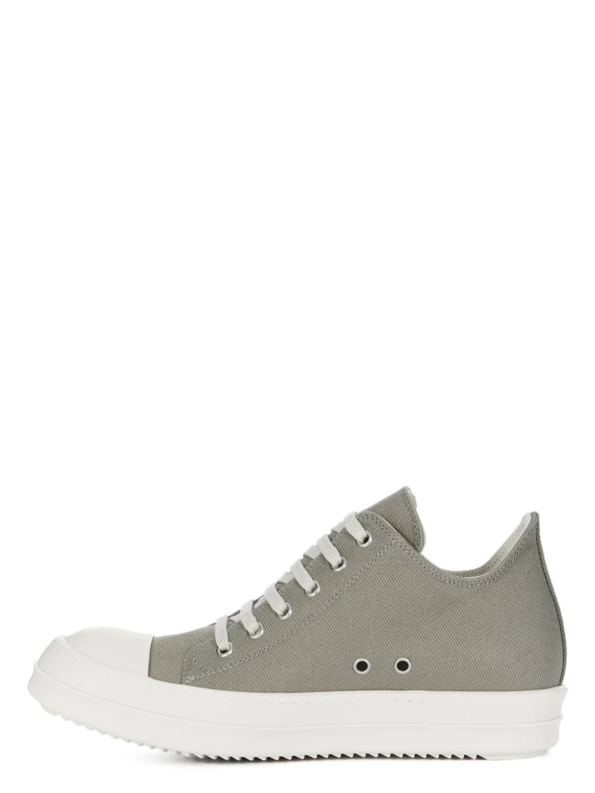 Low sneakers