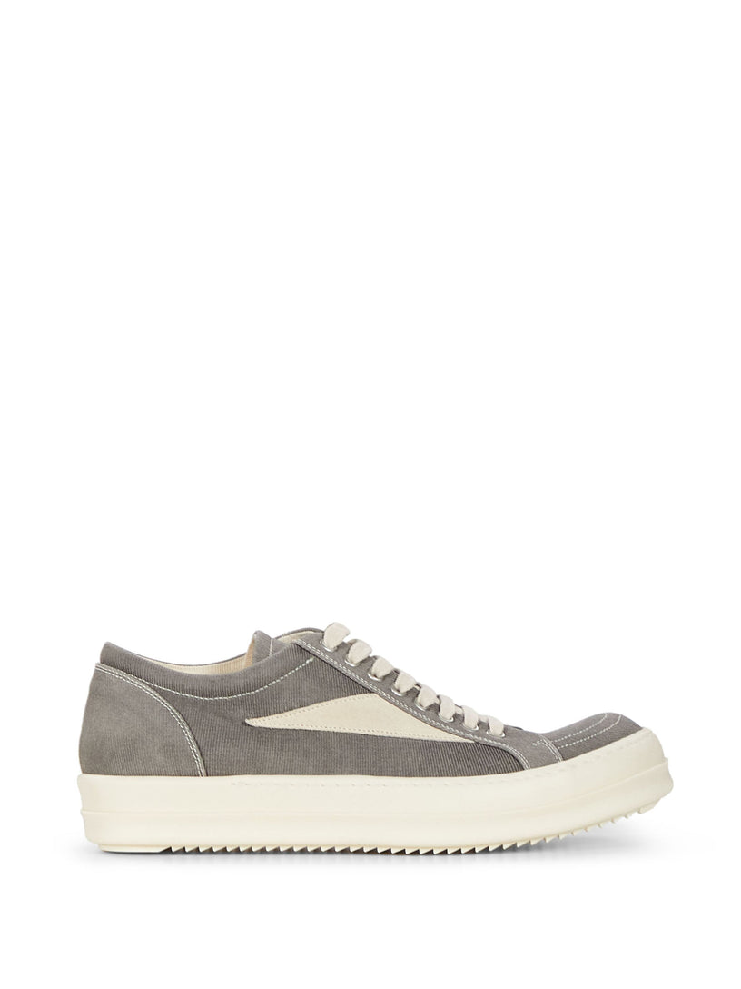 Vintage sneaks