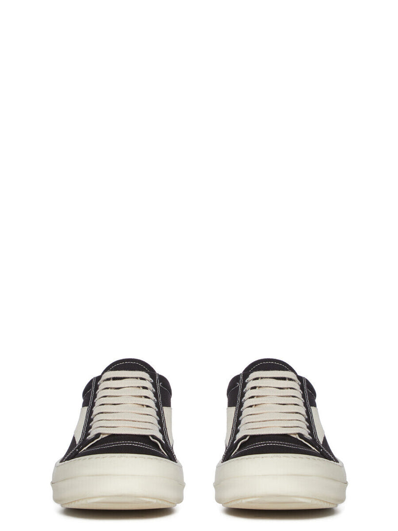 Vintage sneaks