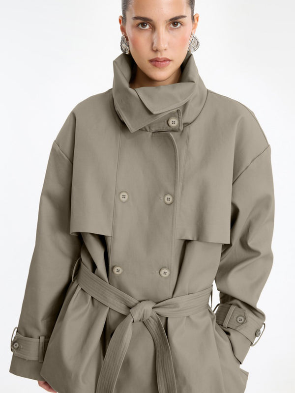 Short trench coat