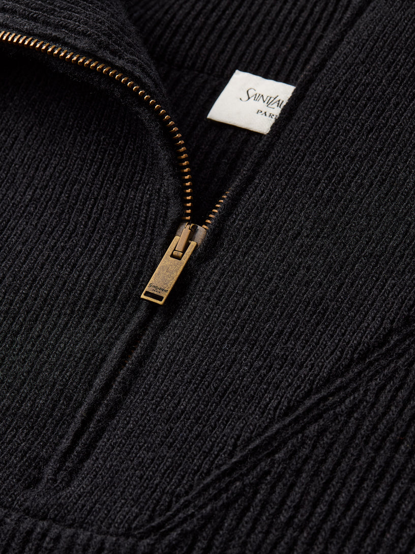 Pullover con chiusura a mezza zip