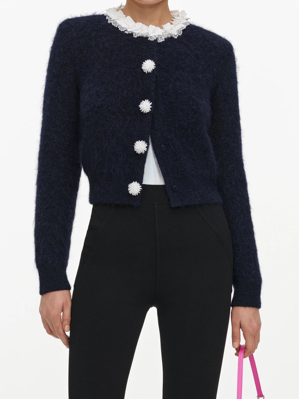 Maglione con fiori e rifiniture in perle