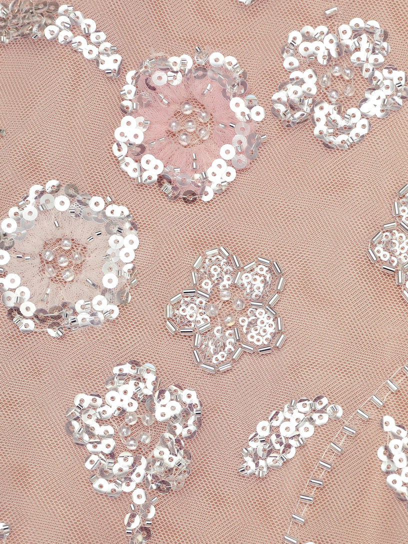 Abito midi rosa con decorazioni di paillettes e fiori