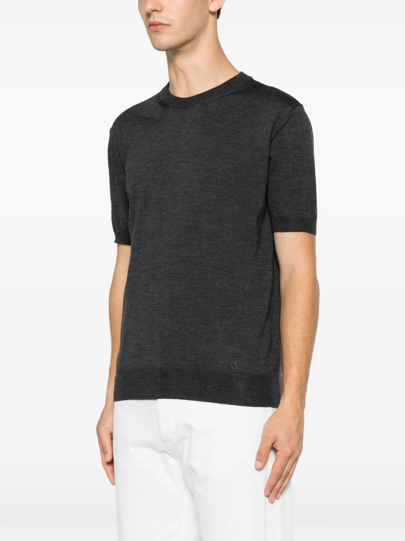 T-shirt con ricamo VLogo