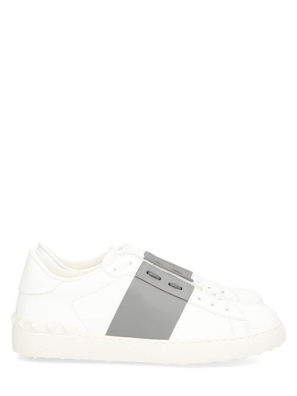 Open Sneakers