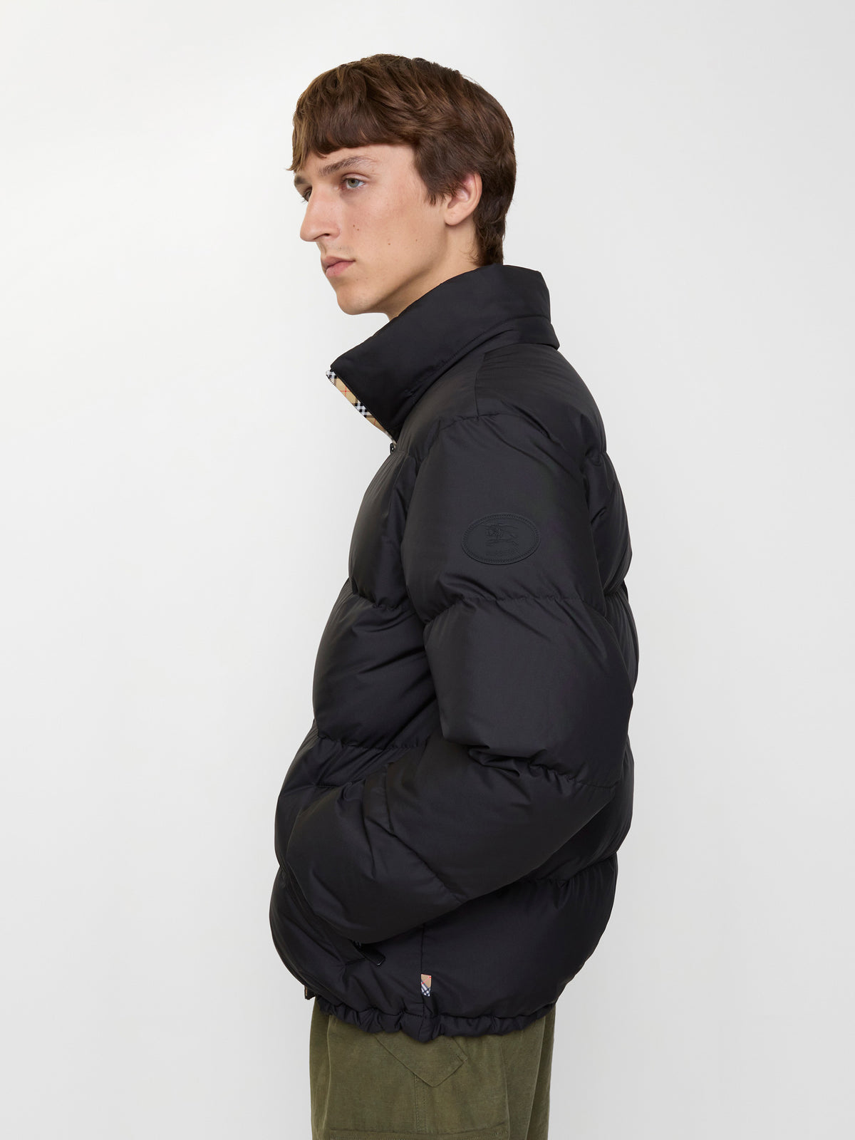 Down jacket with check finishes