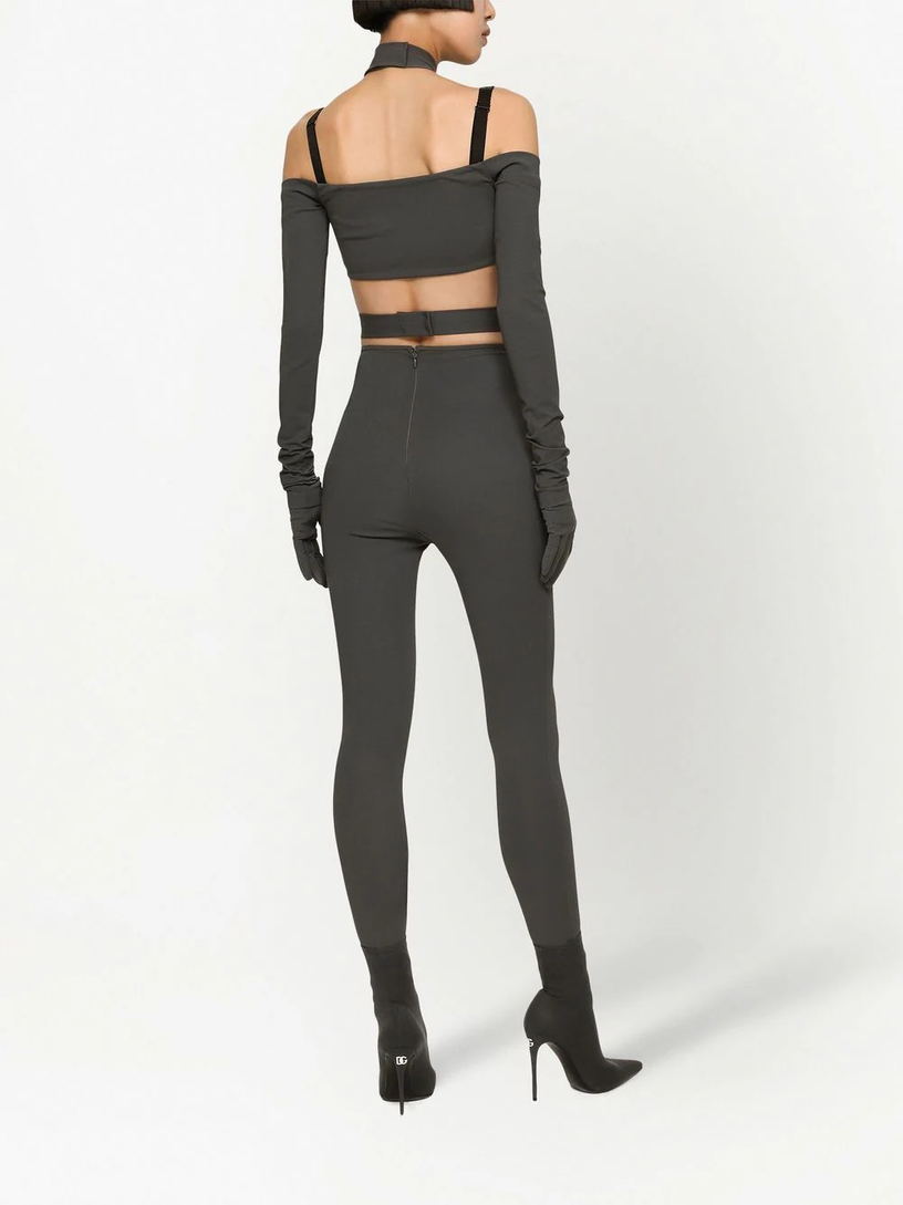 Top in viscosa con manicotti