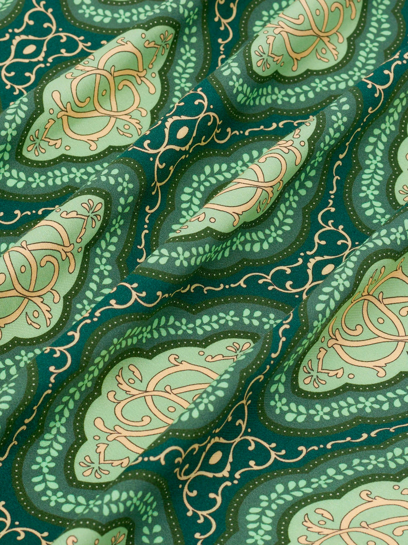 La Chemise Médaillon