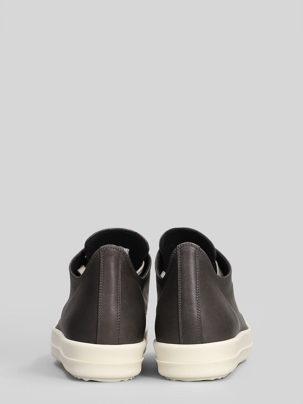 Low leather sneakers