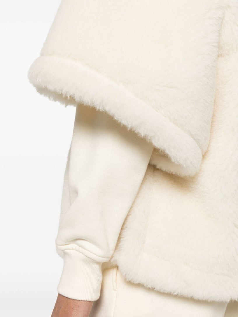 Short Aleggio cape in Teddy fabric