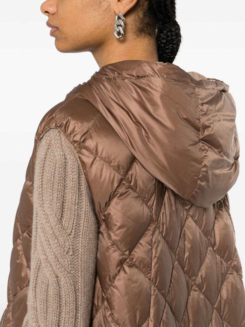 Long vest in water-repellent nylon