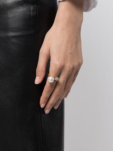 Pearl-like Skull Ring