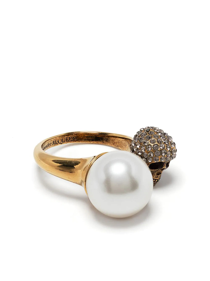 Pearl-like Skull Ring