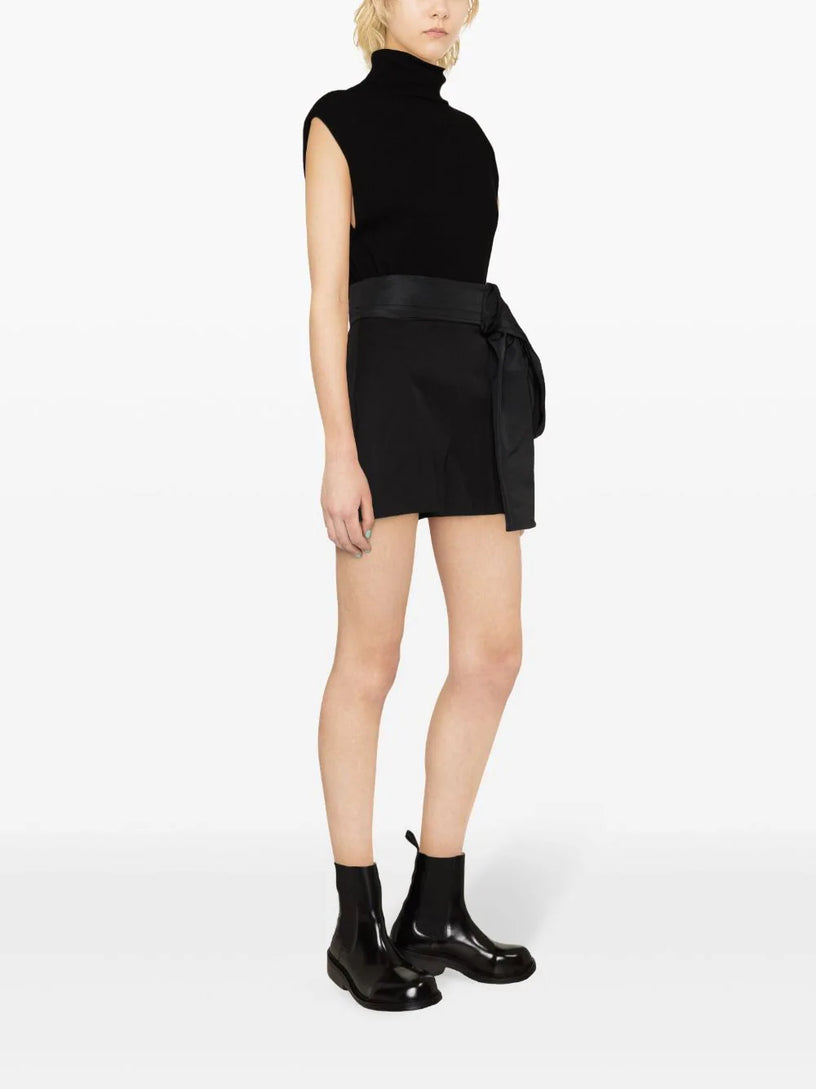 Tailored Bow Shorts