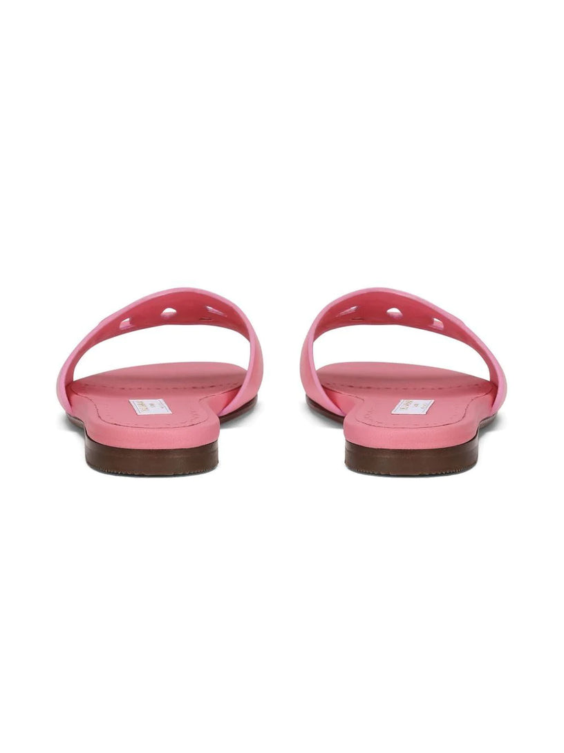 DG Millennials sliders