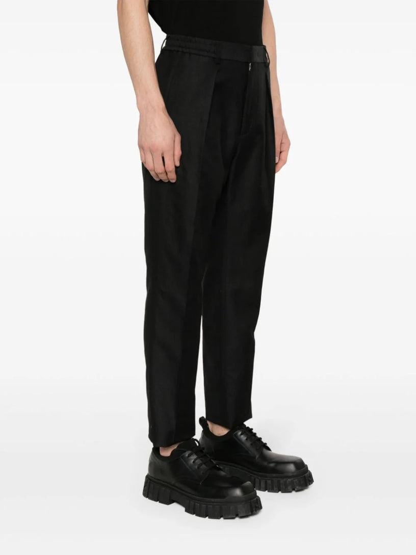 Trousers in cotton and hemp blend