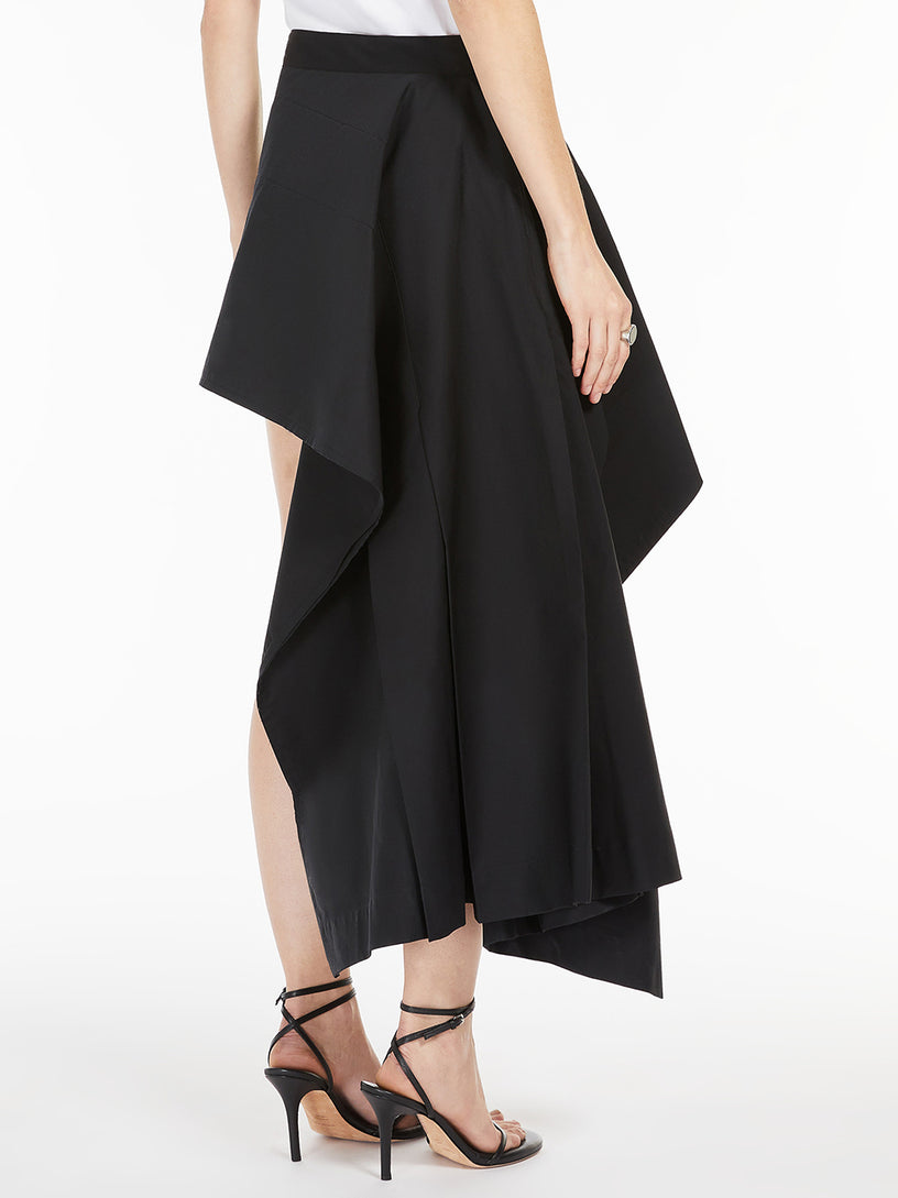 Short asymmetric skirt