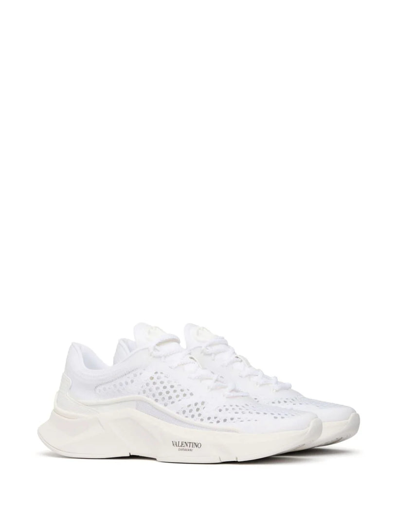 True actress net sneakers