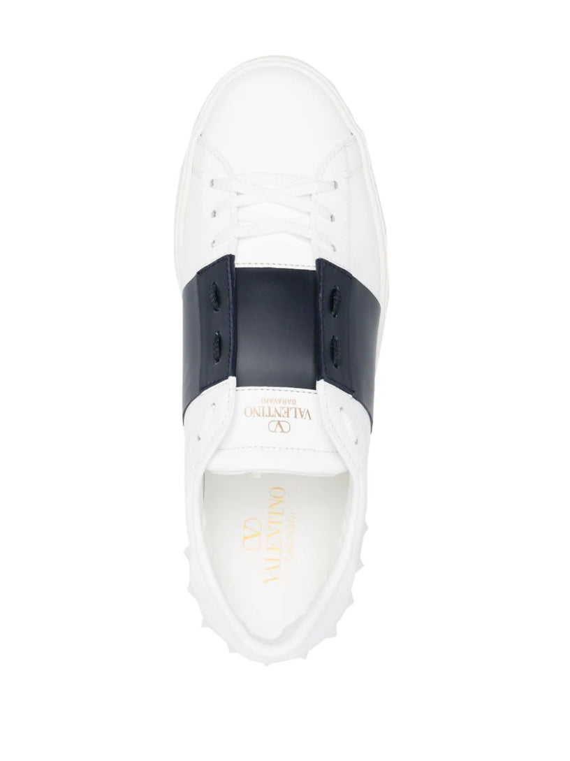 Open Sneakers