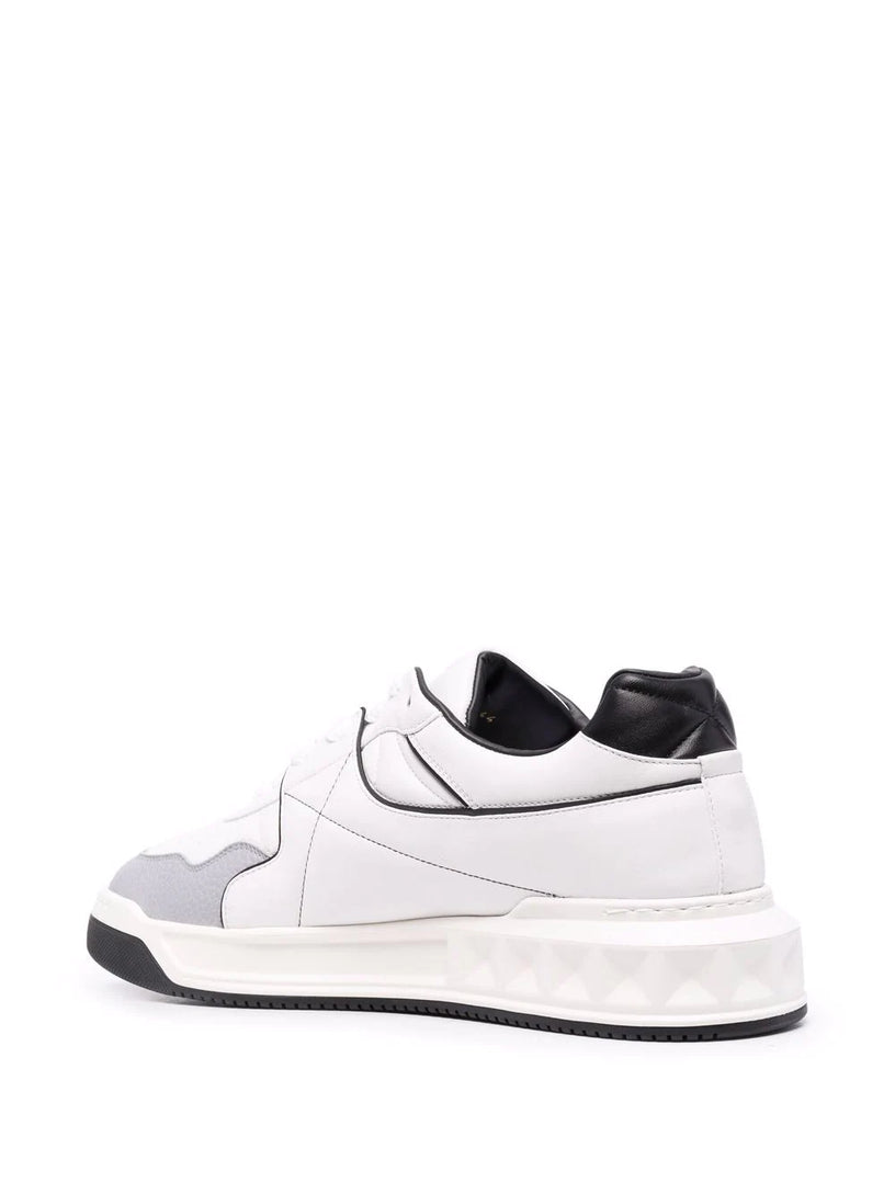 ONE STUD Low-Top Sneakers