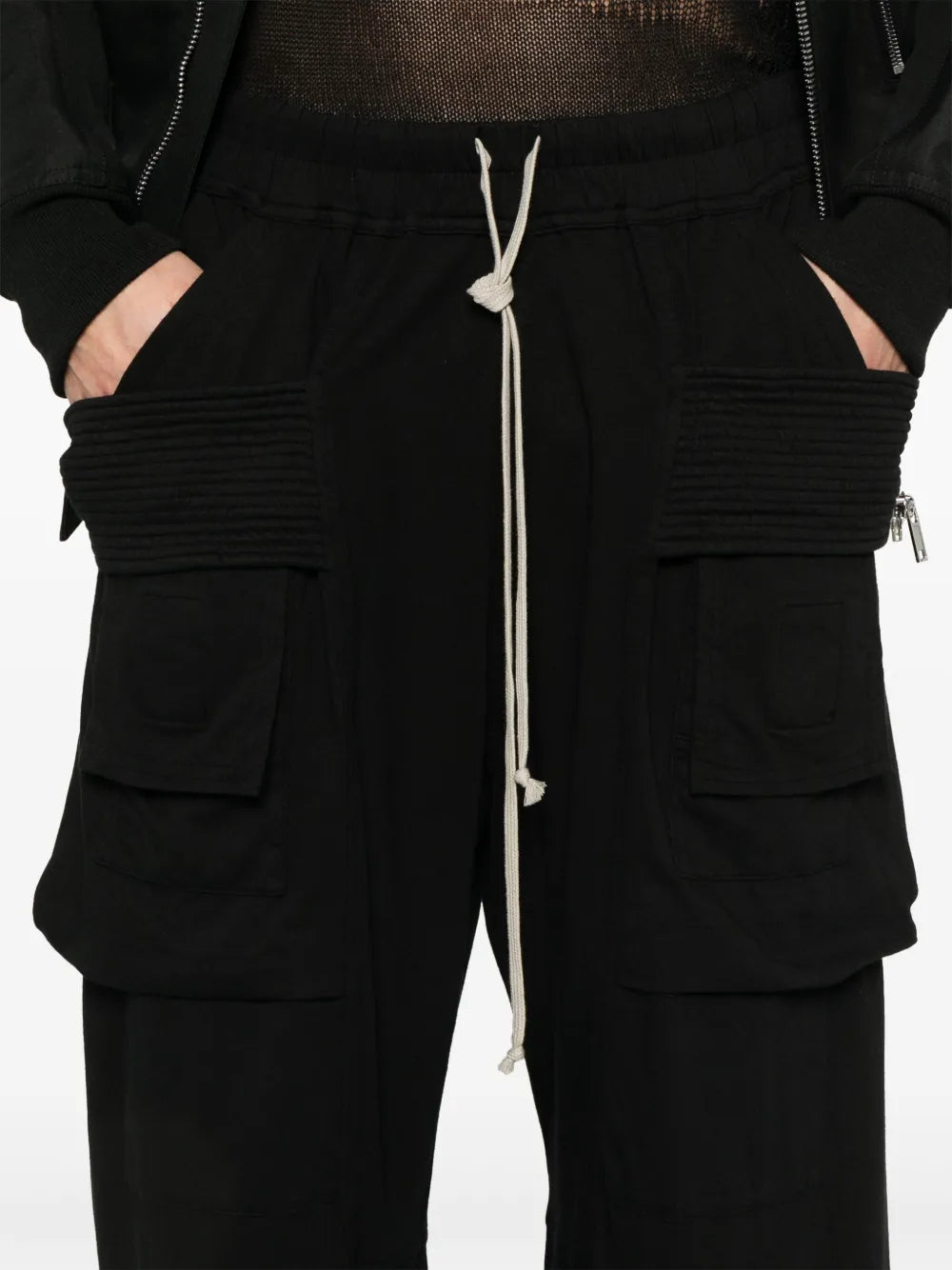 Creatch wide cargo drawstring