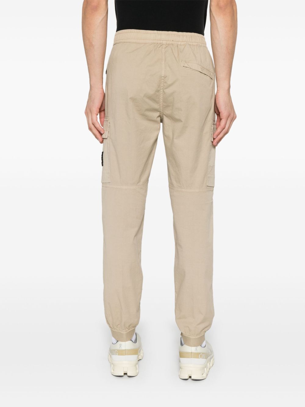 Jogger cargo trousers with tapered leg
