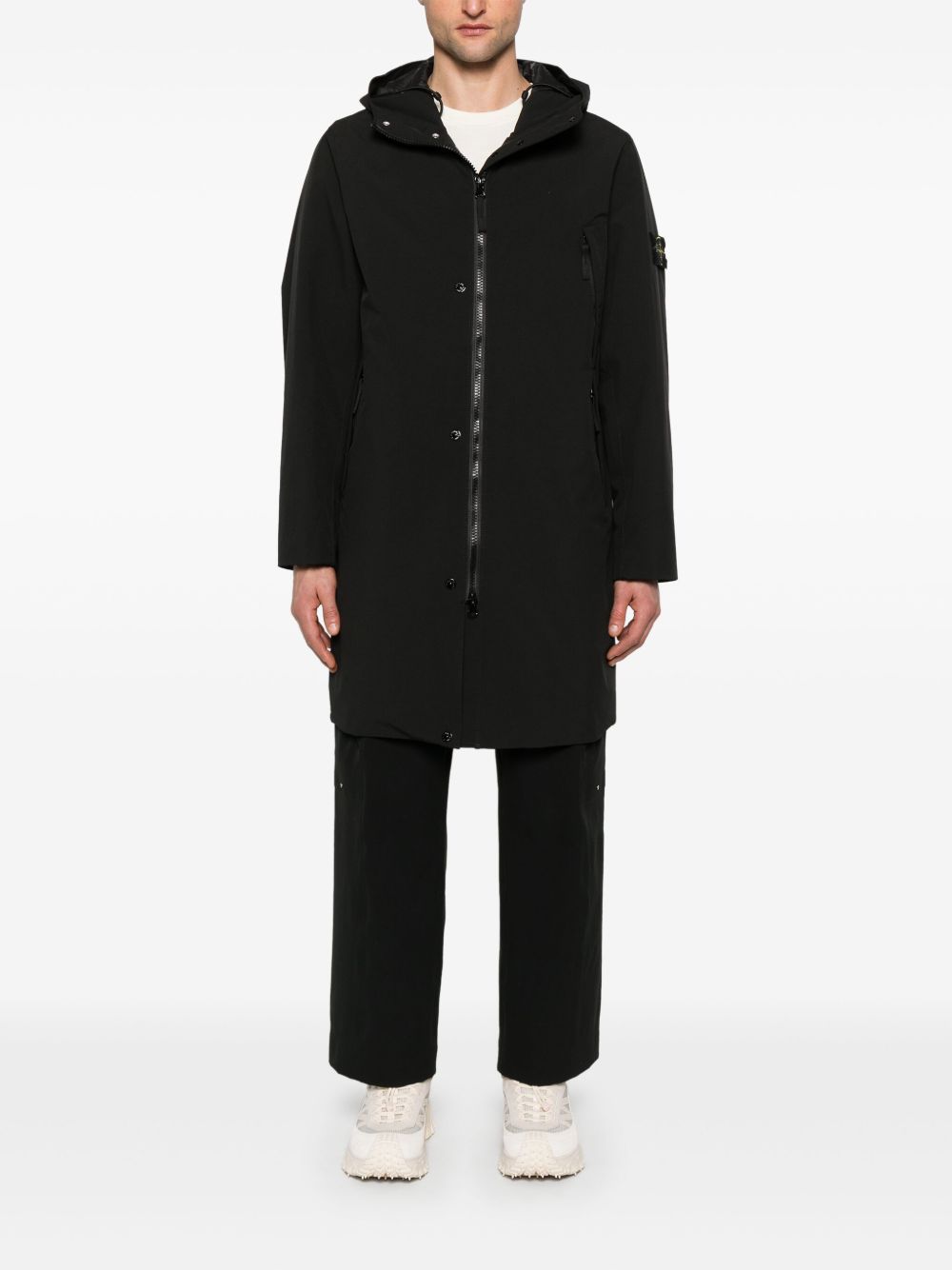 Padded parka 7100001 resistant to water and wind