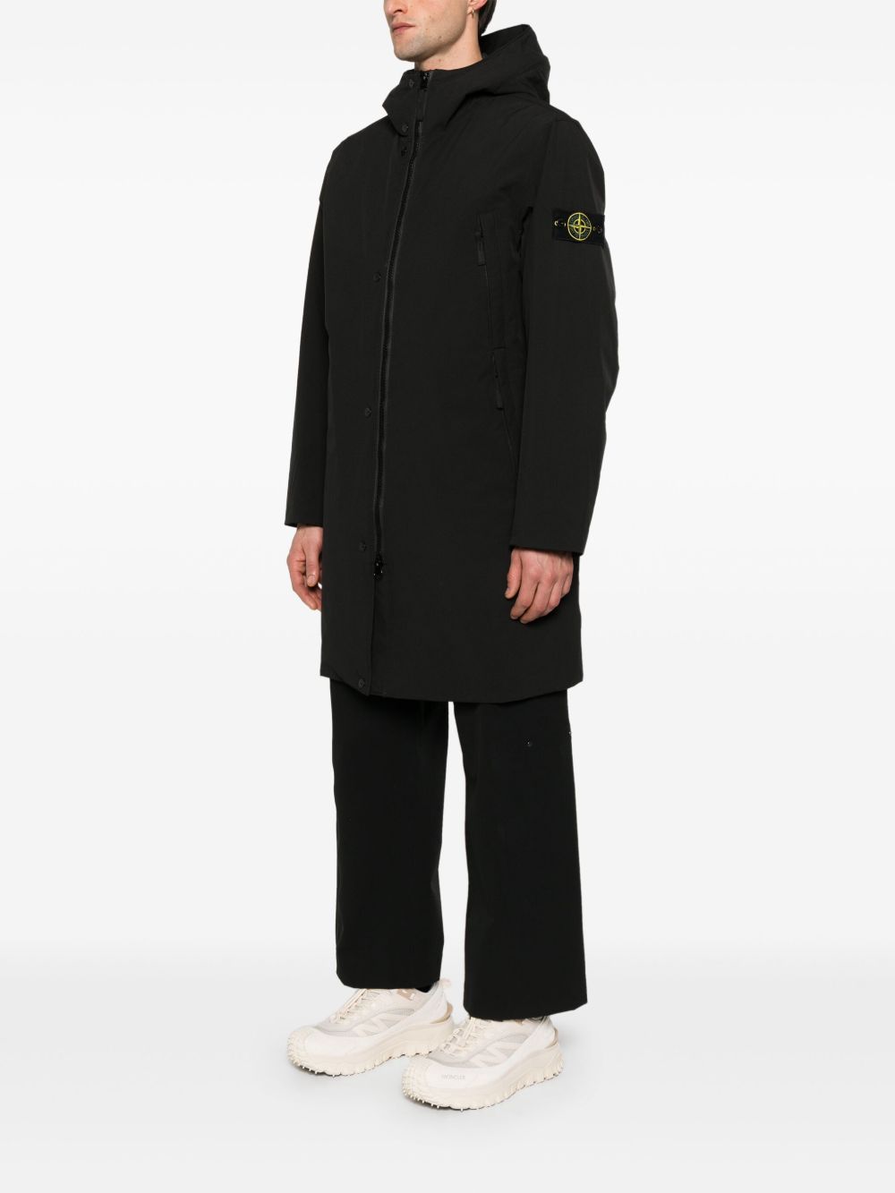 Padded parka 7100001 resistant to water and wind